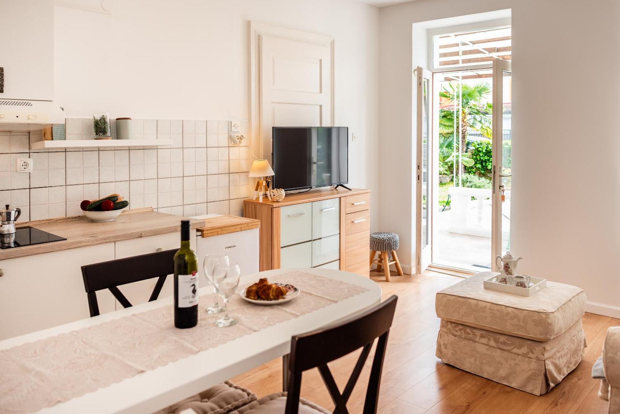 Apartments House Pinezic Malinska Zimmer foto